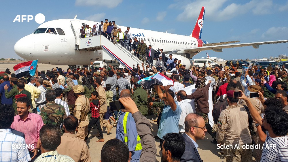 Yémen: explosions à l'aéroport d'Aden à l'arrivée du nouveau gouvernement d'union