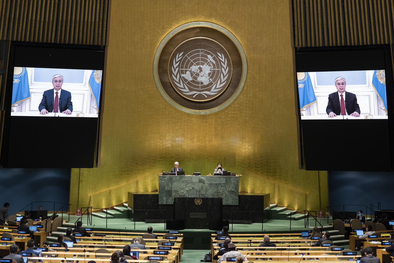 Le Kazakhstan abolit la peine de mort