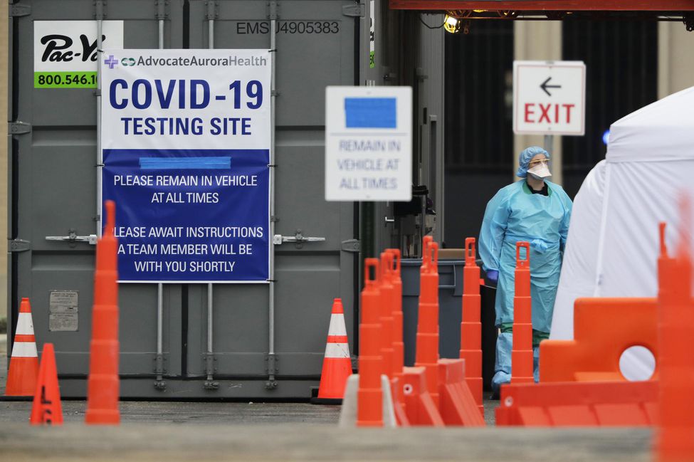 Covid-19: plus de 20 millions de cas d'infections recensés aux États-Unis