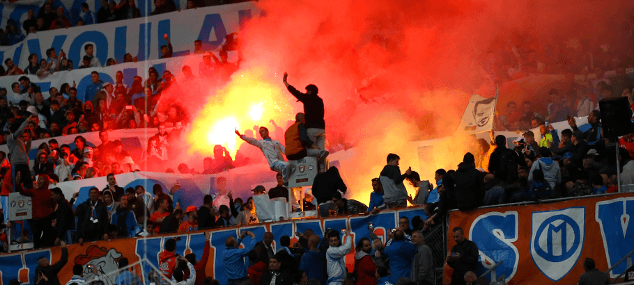 OM : perquisitions chez deux groupes de supporters