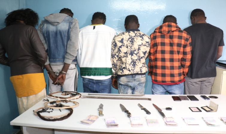 Guédiawaye : 2 redoutables bandes de malfaiteurs dont une femme, mises hors d’état de nuire