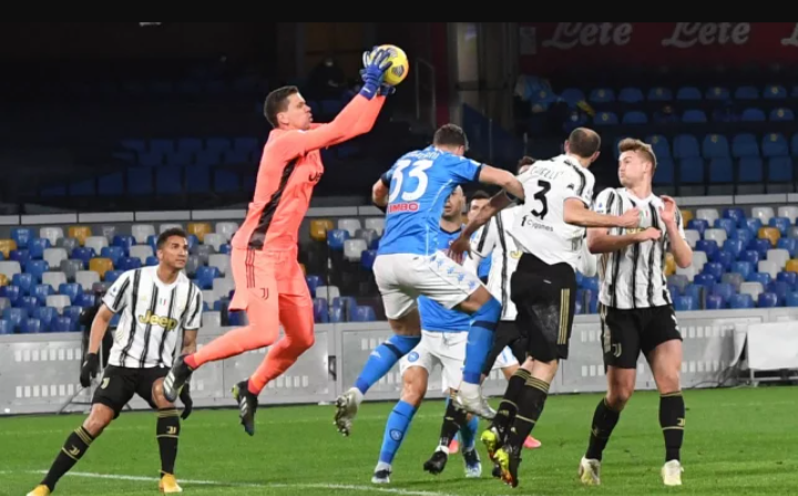 22e journée Serie A: Naples remporte face à la Juventus (1-0)