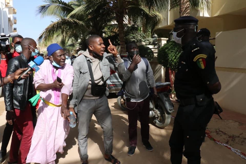 Les arrestations tous azimuts des partisans de Sonko se poursuivent