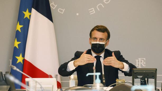 Covid-19: Macron propose que l'Europe et les Etats-Unis donnent 13 millions de doses pour les soignants de l'Afrique