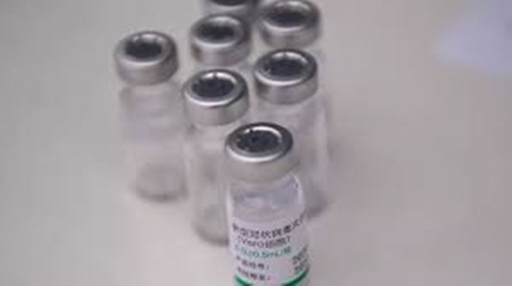 Covid-19 : la Hongrie se démarque de nouveau et inocule le vaccin chinois