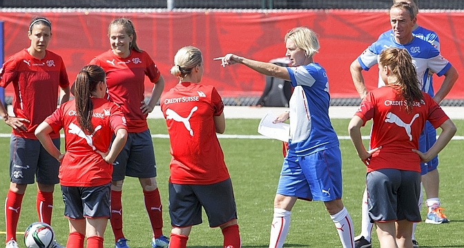 La FIFA salue les initiatives du Maroc et encourage la pratique du football féminin