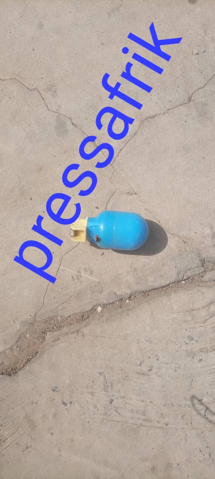 Direct : les images du véhicule de Sonko encerclé par les GIGN (Reportage Photos)