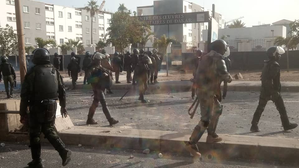 Affaire Ousmane Sonko - Direct UCAD: Le gendarmerie en renfort, la situation toujours très tendue