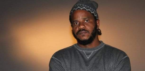 Le rappeur Thiat est en garde à vue, annonce Me Koureyssi Ba