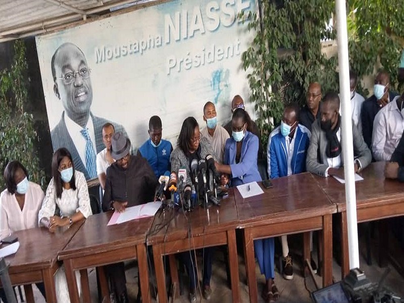 Manifestations : la jeunesse républicaine dénonce le comportement de l’opposition et invite Macky Sall poursuivre son travail