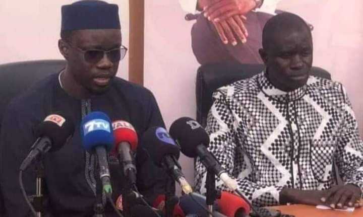 Ousmane Sonko et Dr Babacar Diop (à droite)