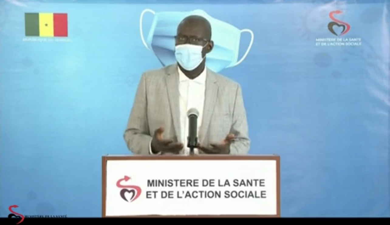 Polémique sur le vaccin AtsraZenaca: Pr Tandakha Ndiaye Dièye rassure " nos lots diffèrent de ceux qui ont été incriminés"
