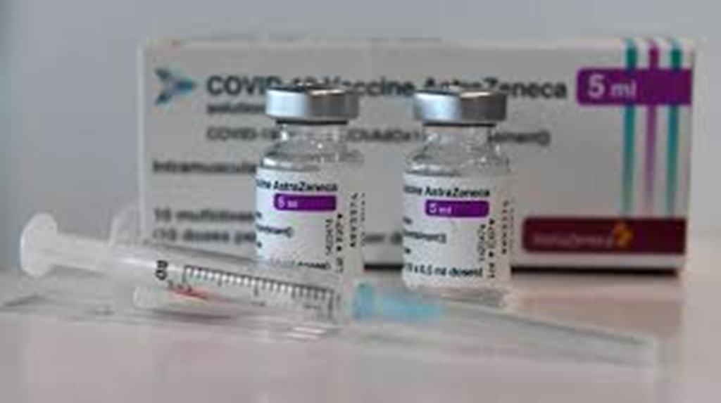 Covid-19 : AstraZeneca défend son vaccin "efficace à 79%" et "sans risque de caillots"