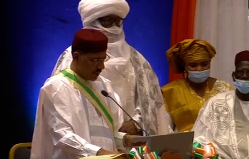 Niger : Mohamed Bazoum a été investi président de la République