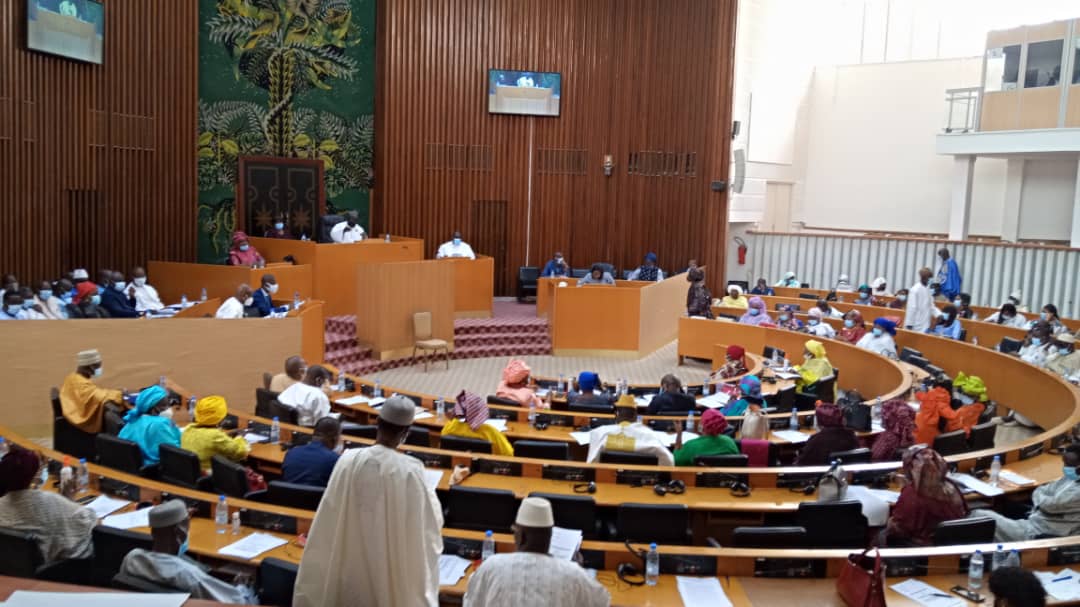 Vote de la loi sur le report des locales:« Nous n’avons pas confiance en vous monsieur le ministre », lance Cheikh Bara Dolly