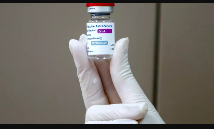 Vaccin AstraZeneca : sept (7) décès à la suite de caillots sanguins au Royaume-Uni