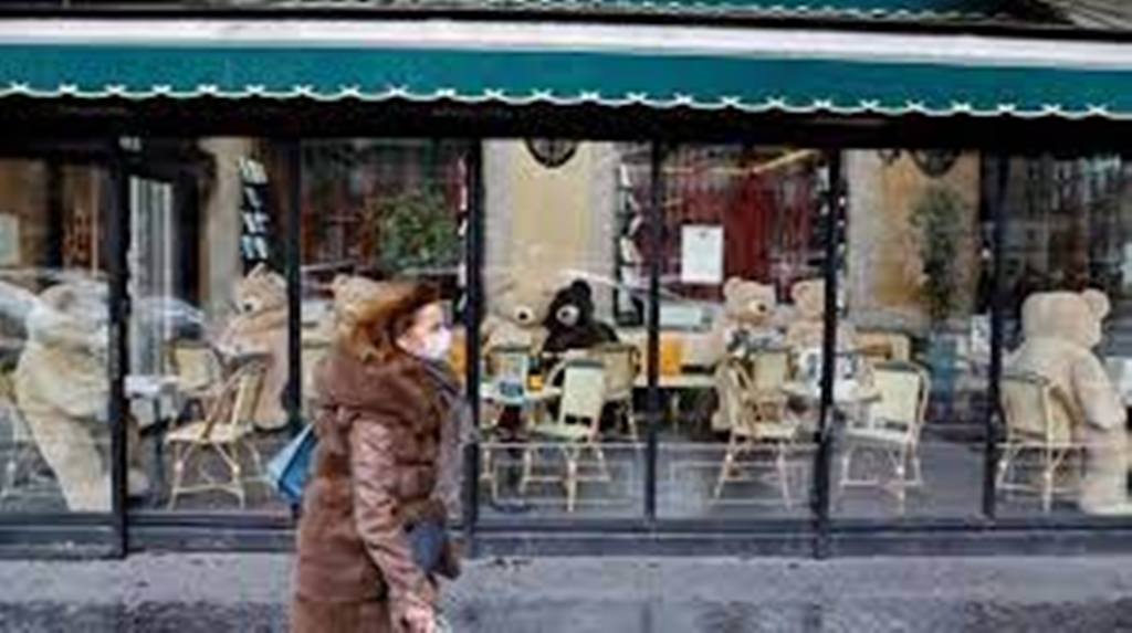 Covid-19 en France: la consommation d'alcool interdite sur la voie publique