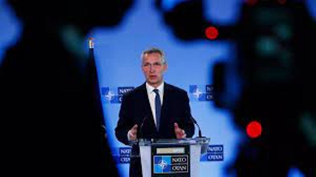 Ukraine: Joe Biden et l'Otan haussent le ton face à Moscou