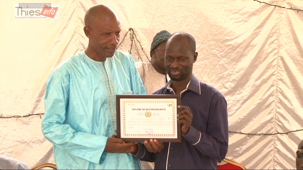 Thiès: les jeunes aveugles diplômés en chômage dans la rue lundi 19 avril 