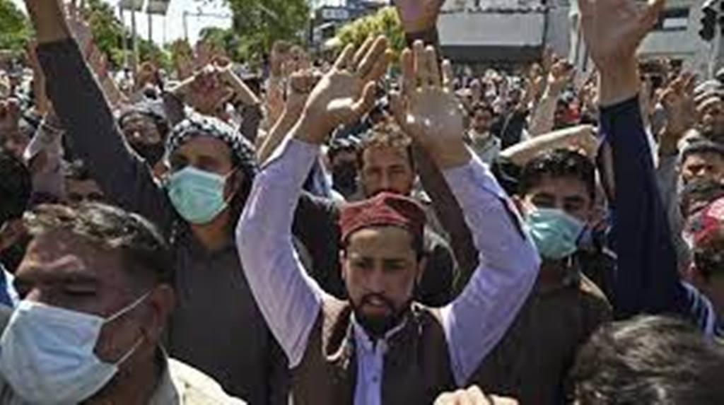 Pakistan: le Parlement va voter sur l'expulsion de l'ambassadeur de France