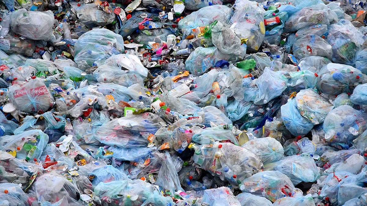 Interdiction des produits plastiques: 70 tonnes de plastiques incinérées