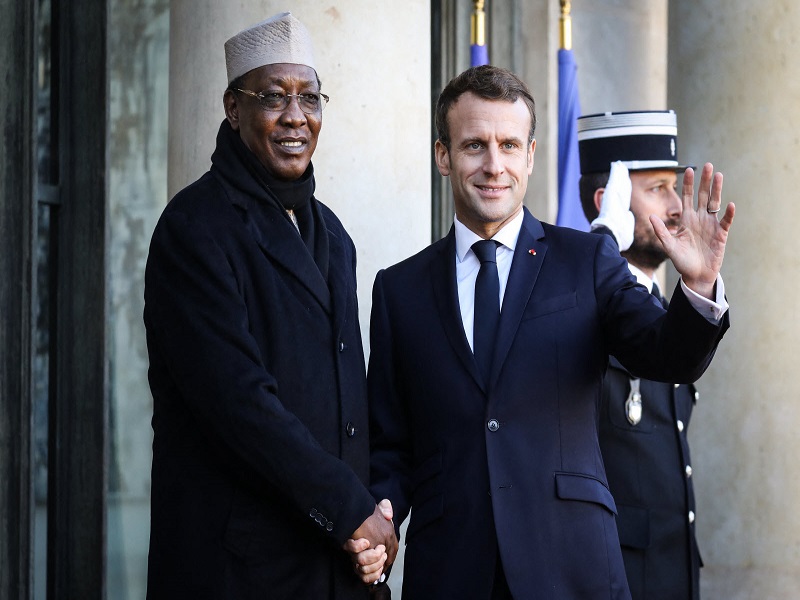 Tchad : Emmanuel Macron assistera aux obsèques d'Idriss Déby