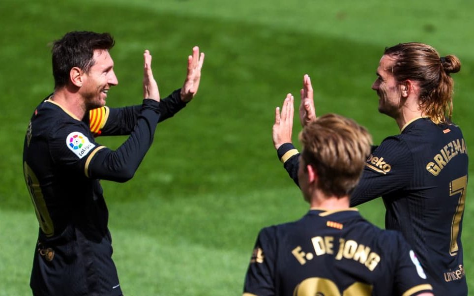 Le Barça met la pression sur l'Atlético de Madrid grâce à un doublé de Griezmann