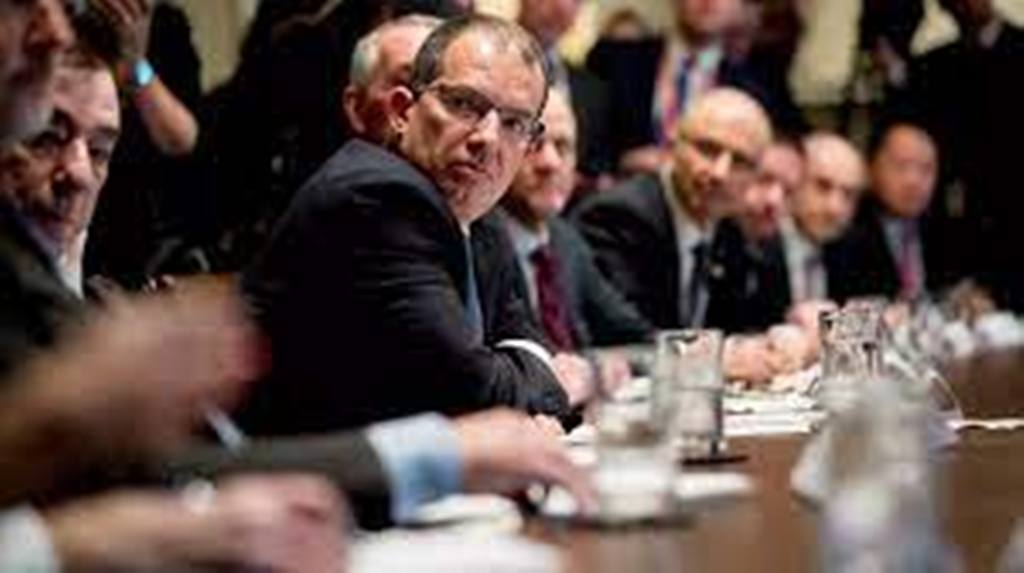 Vaccins anti-Covid-19 : les laboratoires contre la suspension de leurs brevets