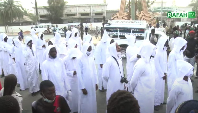 Tawaf à Touba : le procureur de Diourbel accorde un non-lieu aux 5 disciples, leur guide reste en prison 