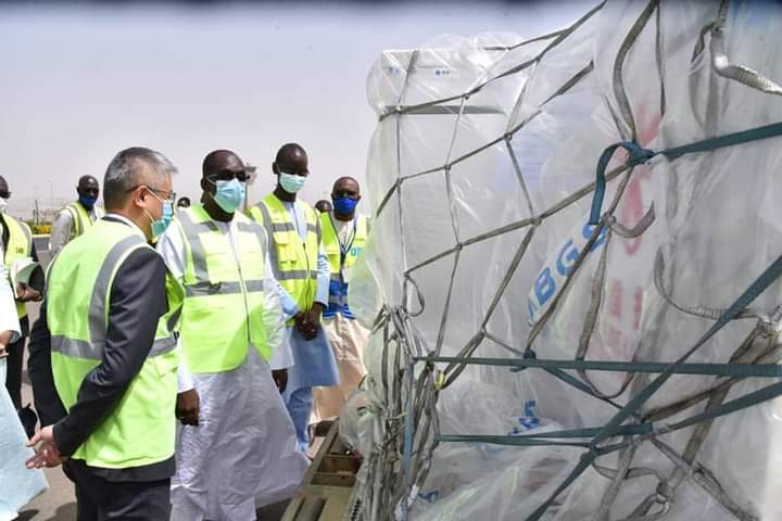 Réception 300.000 doses de vaccins: « ´ ’objectif est d’intensifier la campagne de vaccination », selon Diouf Sarr 