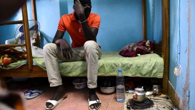 L’étudiant dépouillé par son cousin qu'il avait accueilli chez lui pour des soins