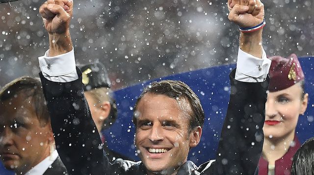 ​Macron "convaincu" que le retour de Benzema est une bonne nouvelle
