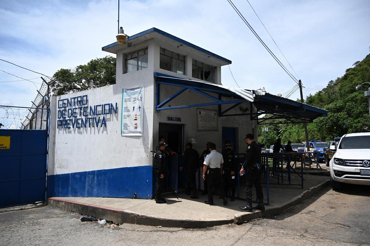 Guatemala: affrontements entre bandes dans une prison, au moins six détenus ont été décapités