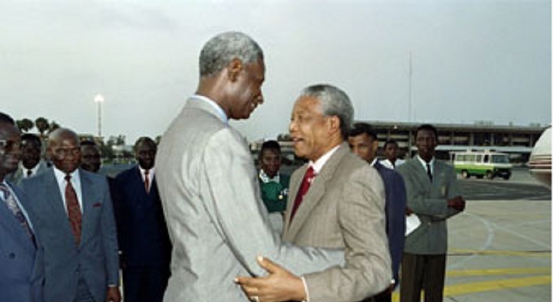 Nelson Mandela, Abdou Diouf et l'aide financière: le journaliste Mamadou Ibra Kane révèle