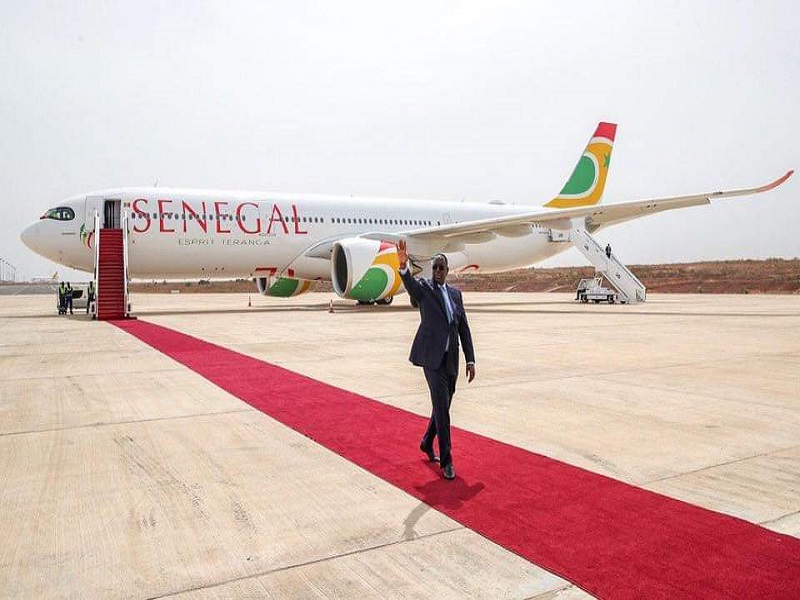 Le prix d'achat d'un avion présidentiel déclaré "secret de défense" provoque la colère des Sénégalais
