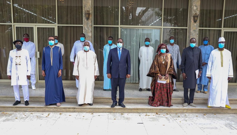 Dette africaine-IADA: Youssou Ndour et Cie remettent une lettre à l'ambassadeur de la Grande Bretagne pour le G7 