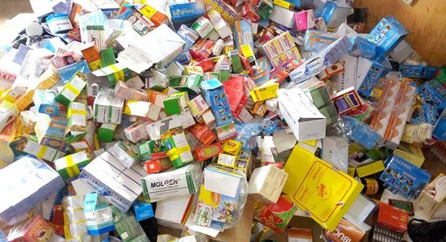 La Douane intercepte 4.5 tonnes de faux médicaments entre Mballing et Thiaroye