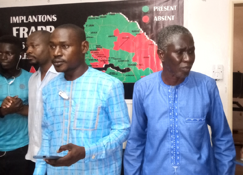 Mor Ngom et le vieux Pape Aly Faye lors de leur rencontre avec la presse ce jeudi 10 juin