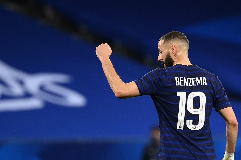 Euro: Karim Benzema, les Bleus et les passions françaises