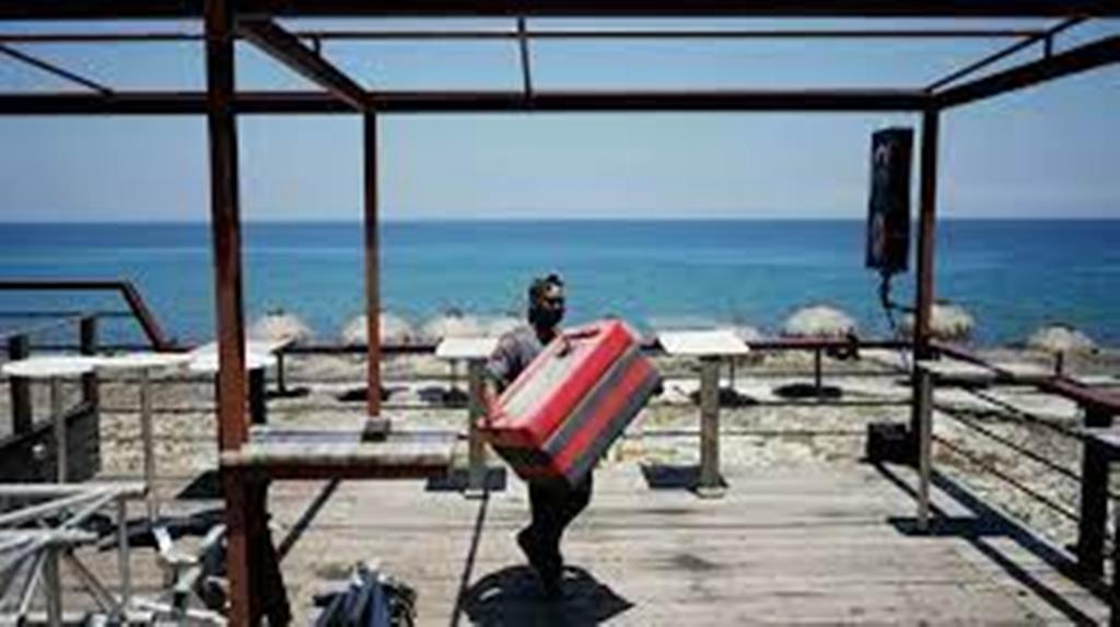 Rétrogradée en tempête tropicale, après Haïti, Elsa se dirige vers Cuba