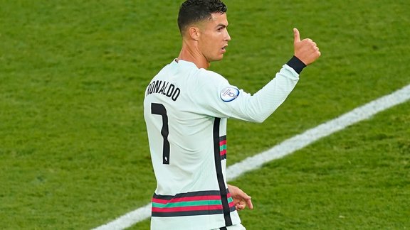 Cristiano Ronaldo réfléchit sérieusement à l'option PSG