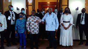 Côte d'Ivoire: la visite de Gbagbo à Konan Bédié prend des allures de meeting politique