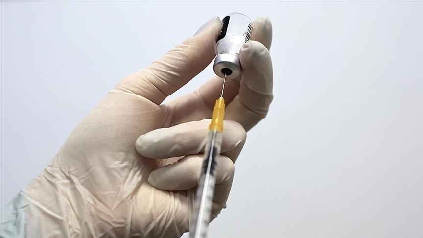 Covid-19: l'Allemagne va proposer un rappel vaccinal et élargir l'offre pour les adolescents