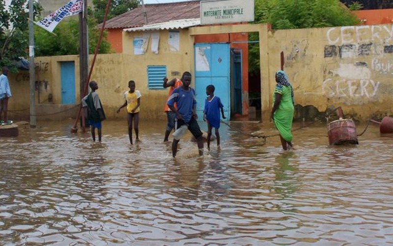 Maisons et rues inondées: désolation à Thiès au lendemain des premières pluies