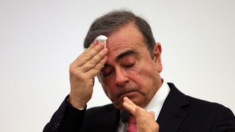 La chute de Carlos Ghosn de Nissan : les révélations d'un avocat