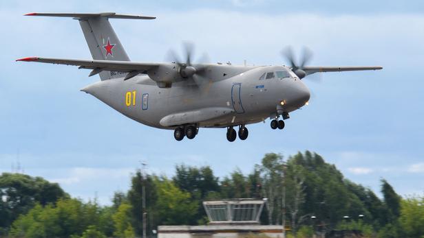 Russie : trois morts dans le crash d'un avion militaire en vol d'essai