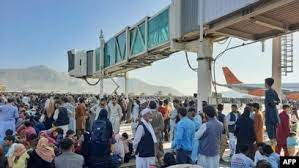 Afghanistan: 16 000 personnes évacuées de l'aéroport de Kaboul sur les dernières 24 heures, selon le Pentagone
