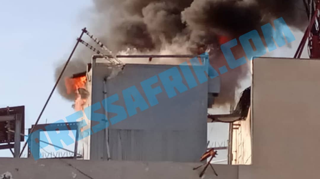 Dakar : une antenne de la Sonatel en feu aux Parcelles Assainies (Vidéo et photos)