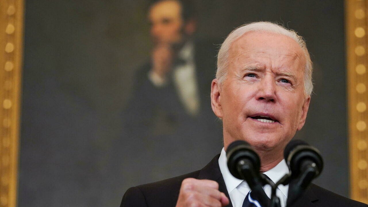 Covid-19: face à la montée du variant Delta, Joe Biden étend la vaccination obligatoire