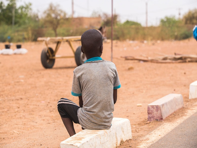 Niger: de plus en plus d’enfants tués ou recrutés par des groupes armés dans la zone sahélienne (Rapport)
